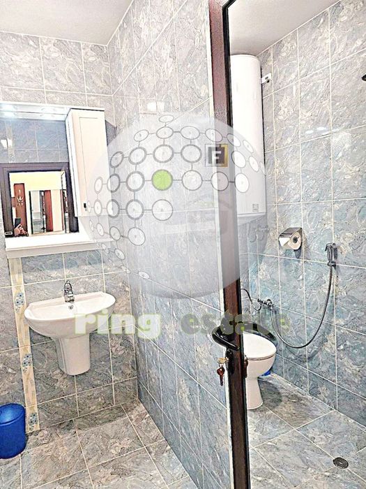 Обзаведен тристаен ДОМ в малка бутикова сграда, в района на Х-л Санкт