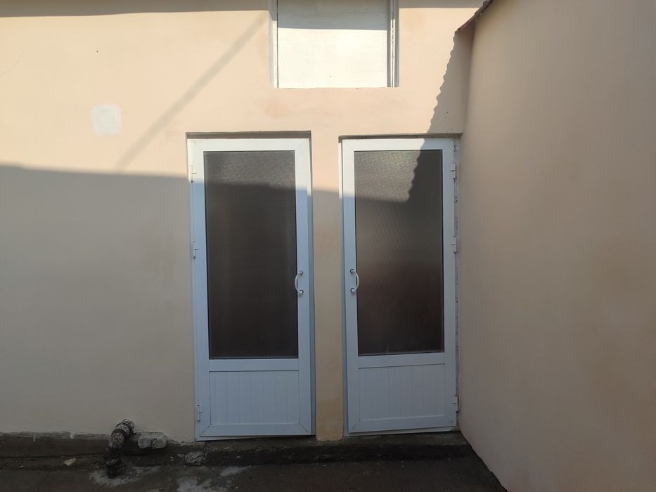 Eski shaharda Uy sotiladi narxi yana kelishiladihamma sharoiti bor