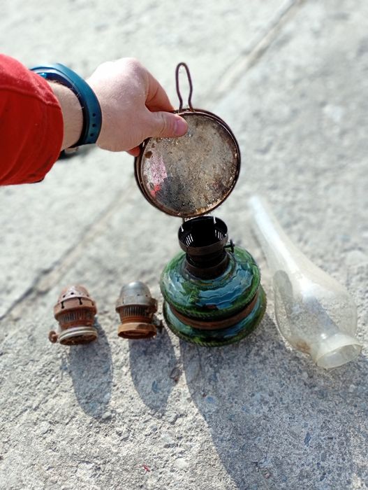 Lampa gaz veche funcțională