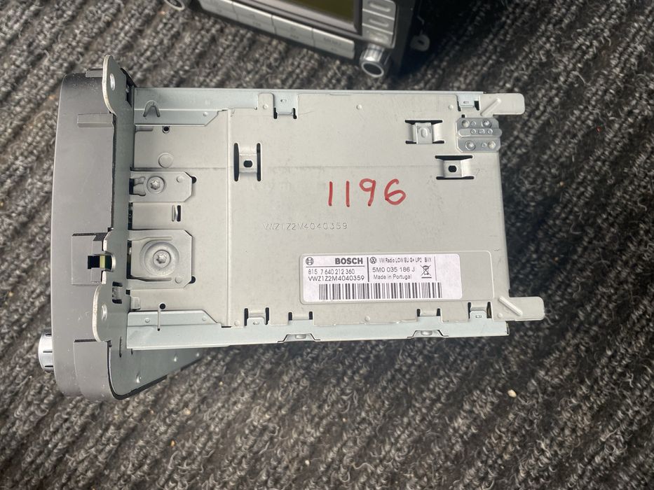 Radio mp3 golf 5  si card navigatie