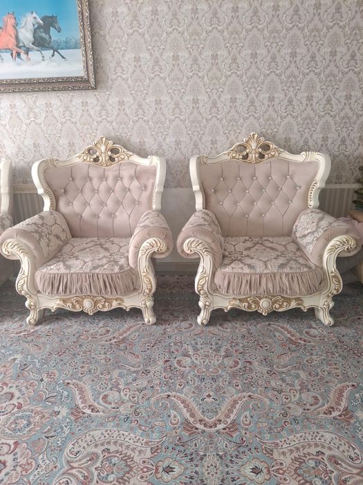 Диван, кресло продаю срочно!