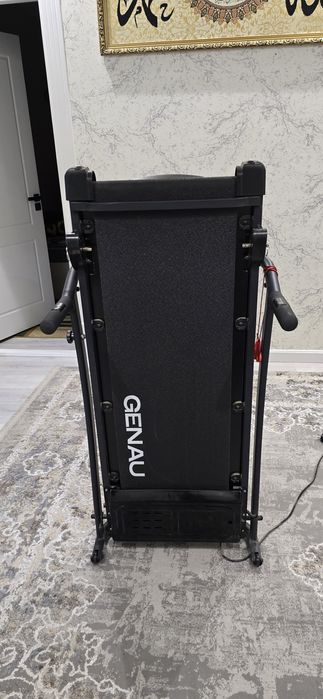 Беговая дорожка сотилади