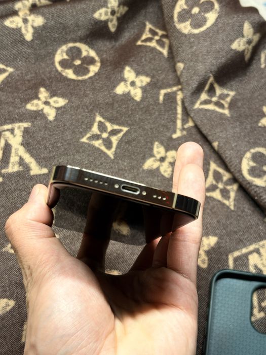 продам iphone 13 pro 128гб