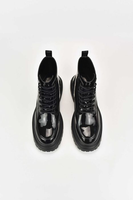 Дамски Боти Karl Lagerfeld BROOKE Hi Lace Boot Lthr 1BP Black Patent