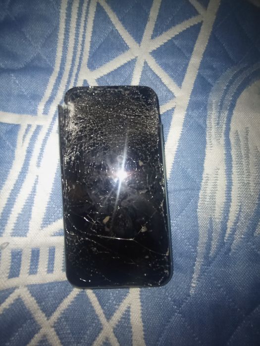 iPhone 11 на запчасти