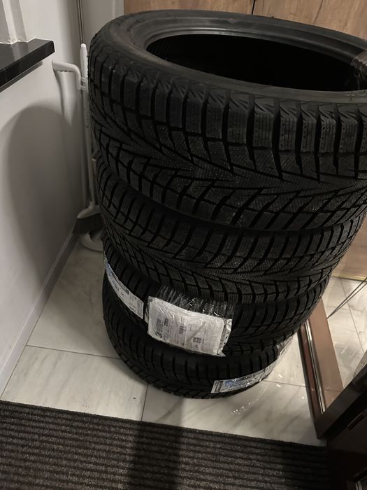 Шины Hankook 245/50/20