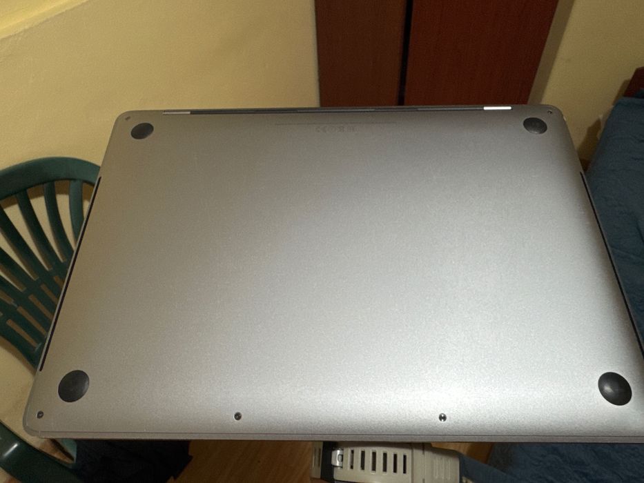 Продавам MacBook Pro 2017 – Отлично състояние  Продавам Apple MacBook Pro 2017, който е в много добро техническо и визуално състояние.