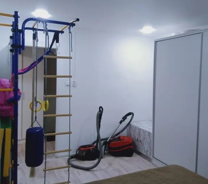 СРОЧНО продаю 2 ком.квартиру