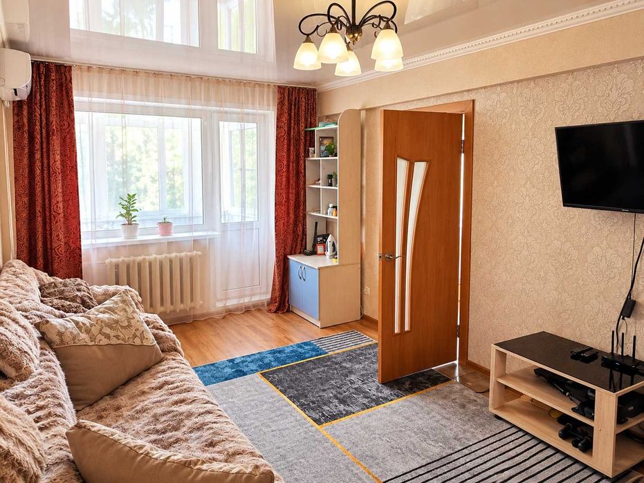 Продам 2 -х комнатную с мебелью