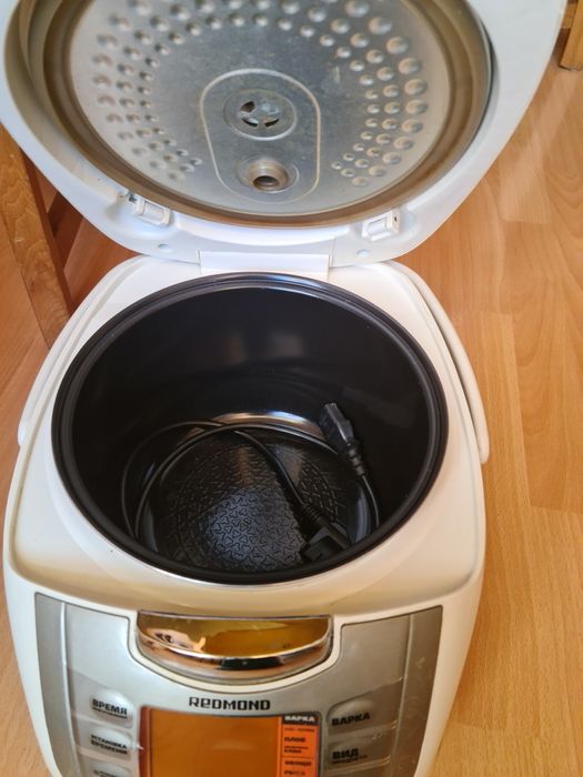 Мультиварка Редмон