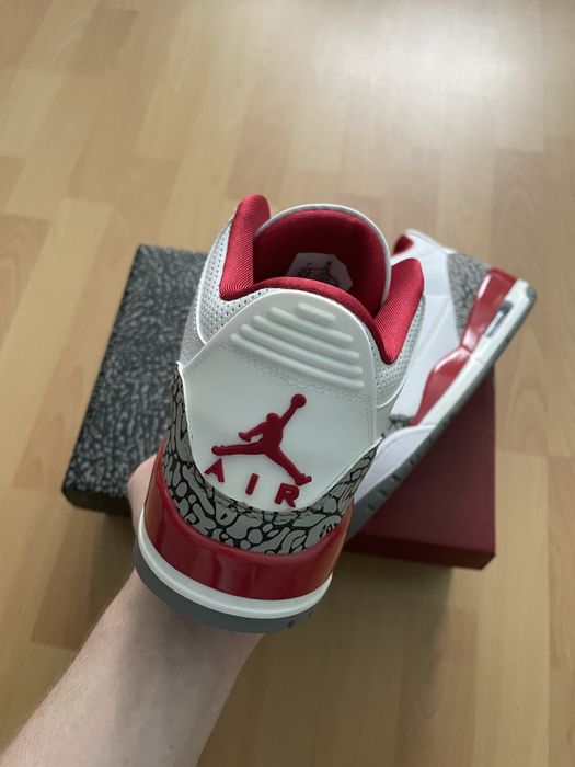 Air Jordan 3 Retro Cardinal Red