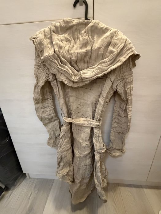 Ефектно тънко яке с метални нишки в материята