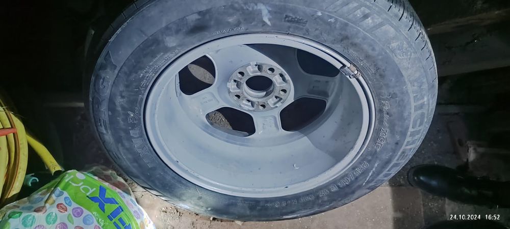 Запаска на БМВ х5 е53