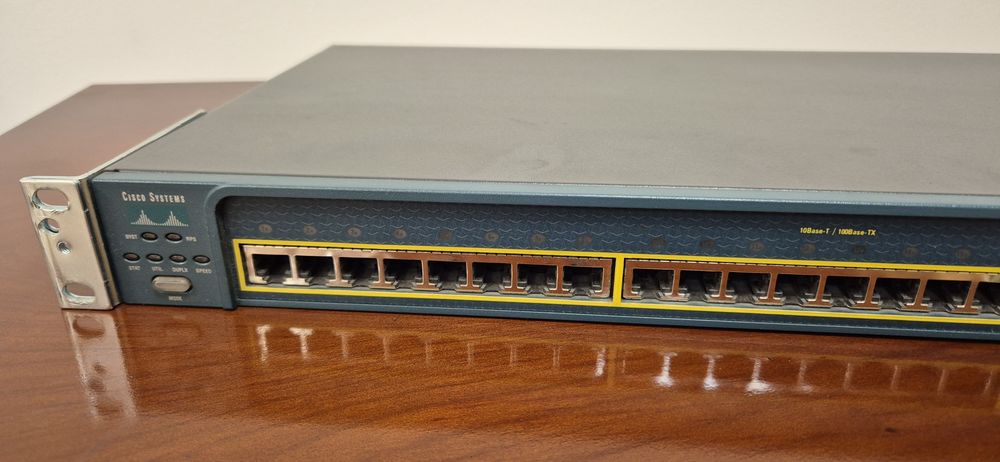 Cisco Catalyst 2950 Switch Retea
