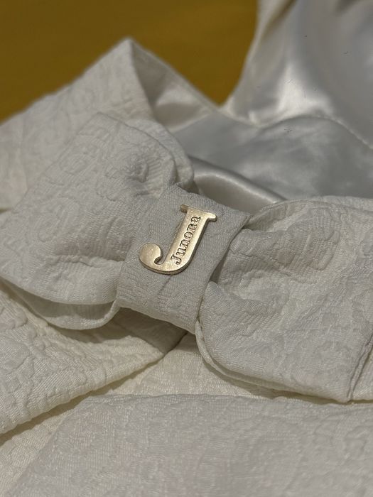 Бяла официална разкроена рокля “Junona”