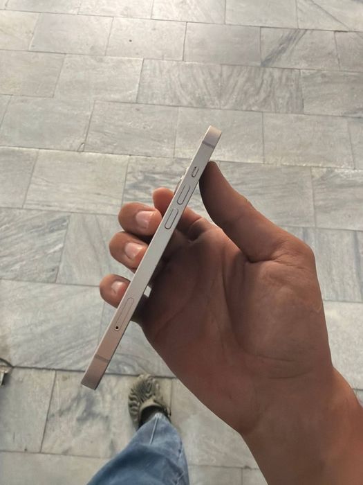 Продаётся IPhone 13 на запчасти