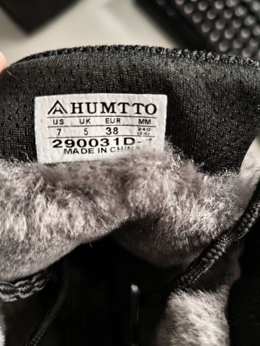 Продам зимние ботинки