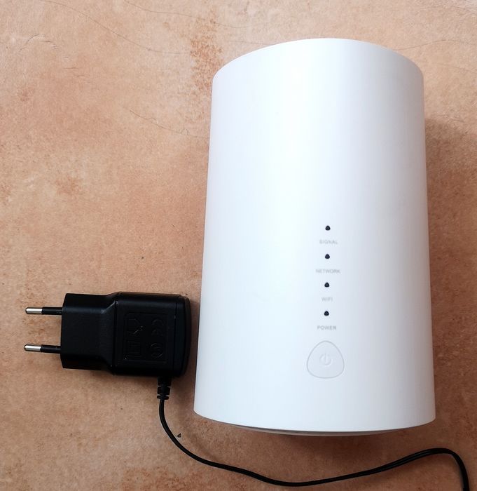 Router modem wifi cu cartela sim 4G Alcatel HH71 liber de retea