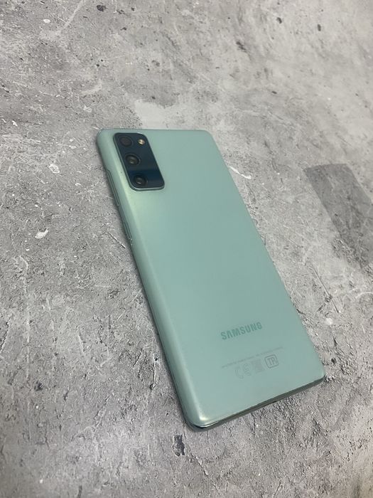 Samsung Galaxy S 20 лот 122/4334