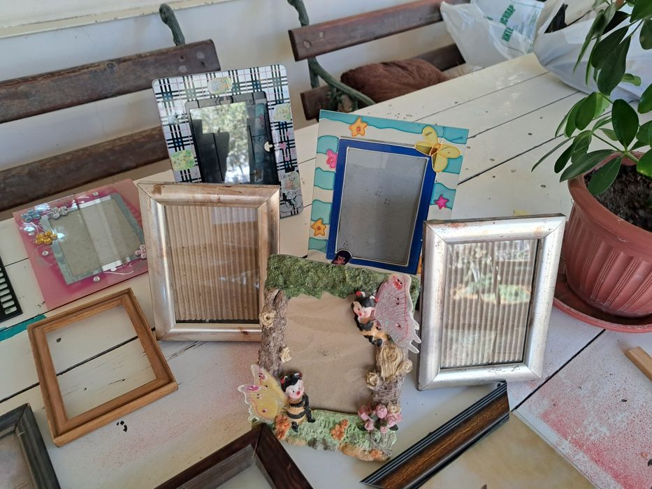 Рамки для фотографий и для картин