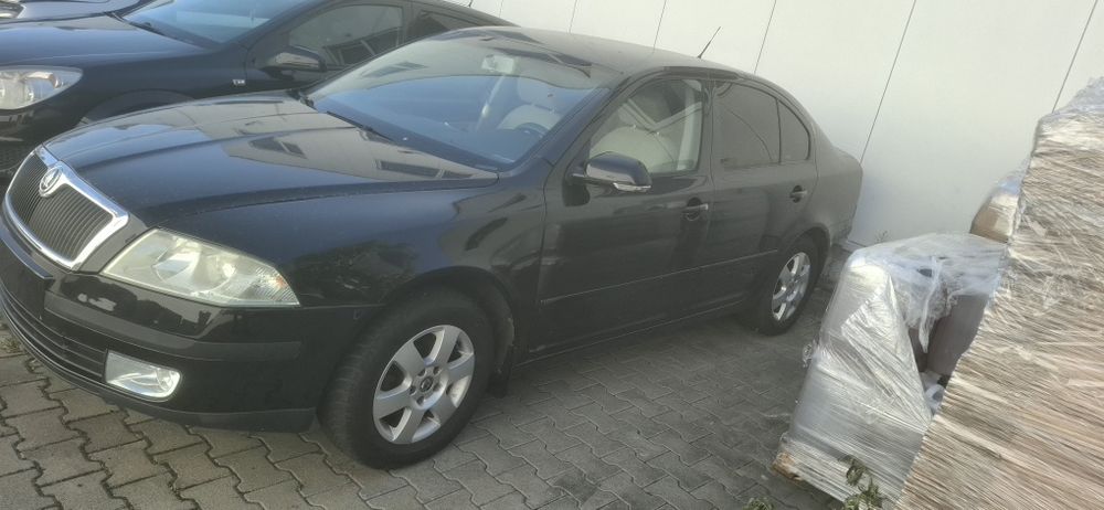 Vând skoda Octavia II