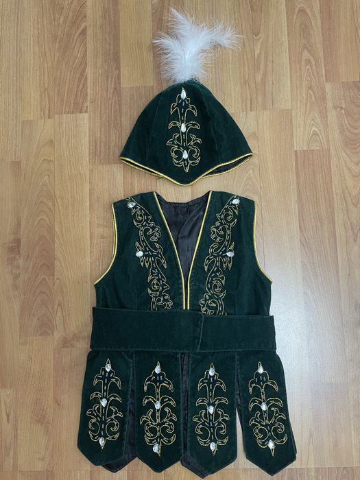 Жилет казахский для девочки
