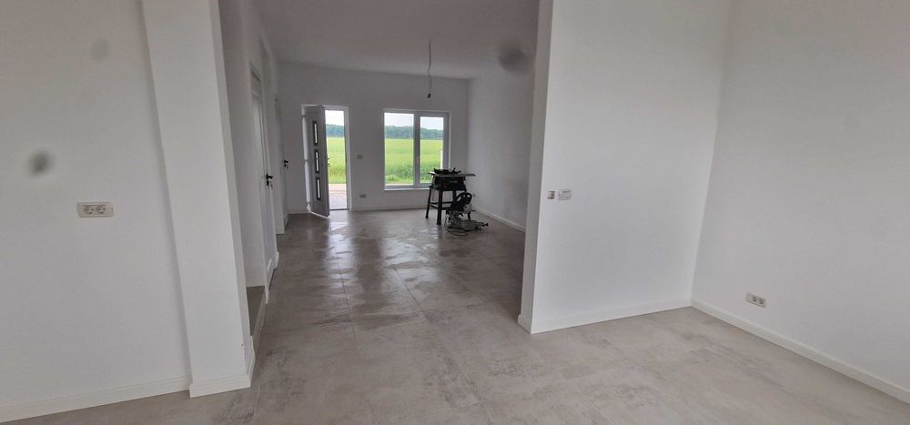 Casa tip duplex cu vedere spre padure