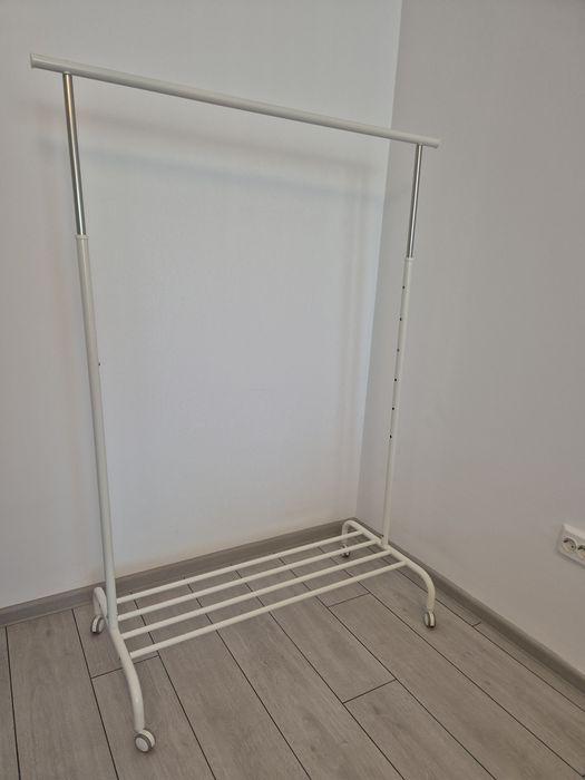 Suport umerase/stander Ikea