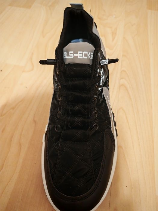 Чисто нови обувки - 43 номер