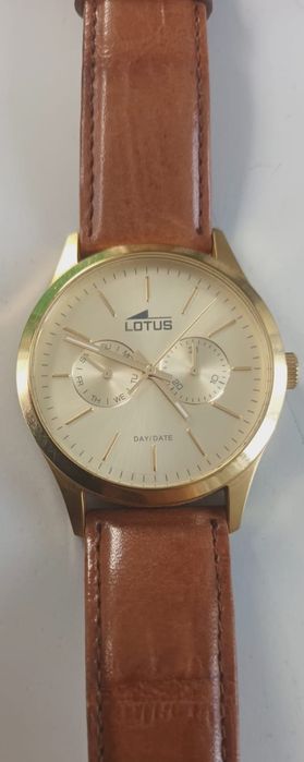 Lot ceasuri de colecție ceas mecanic  Ceas Casio g shock  ceas Lotus Ceas Fossil etc