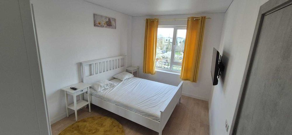 Inchiriez Apartament 2 camera sector 4-Propietar