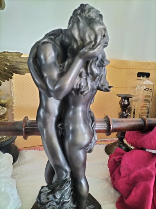 Statuie veche antica