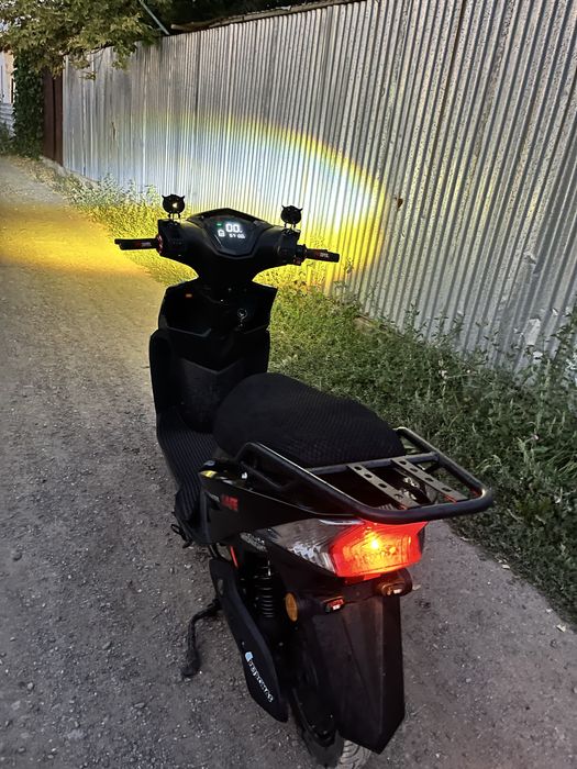 Электроный Мопед