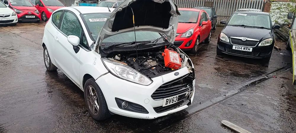 Dezmembrari / Dezmembrez Ford Fiesta 6 facelift 1.0 Ecoboost M1JE cutie viteze manuala cod culoare Frozen White