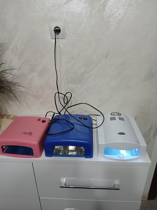 Vând lampă uv unghii