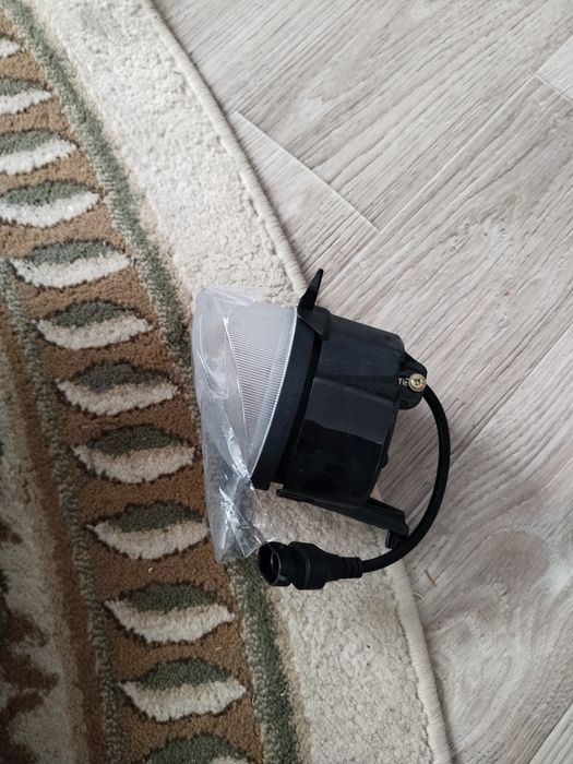 Продам противотуманные фары