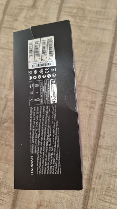 Vând casti JBL Quantum 100