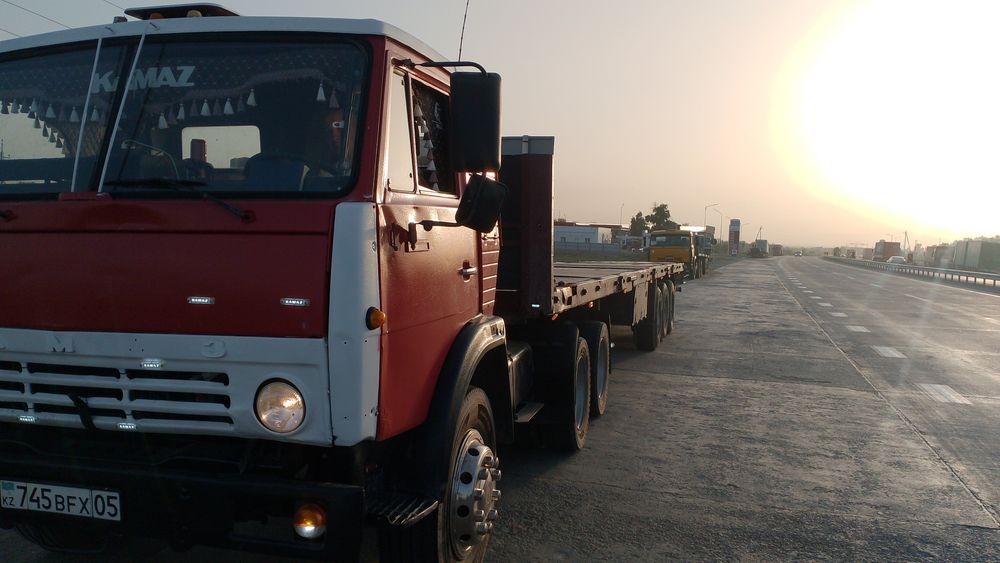 КамАЗ плашатка шаланда