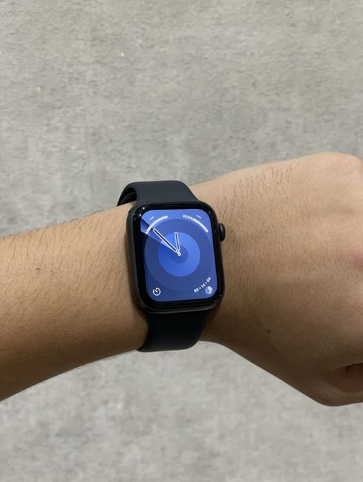 Apple watch se 44mm
77% yomks 
32gb
holati ideal 
karobka dakument fu