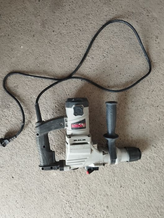 Перфоратор  электроинструмент