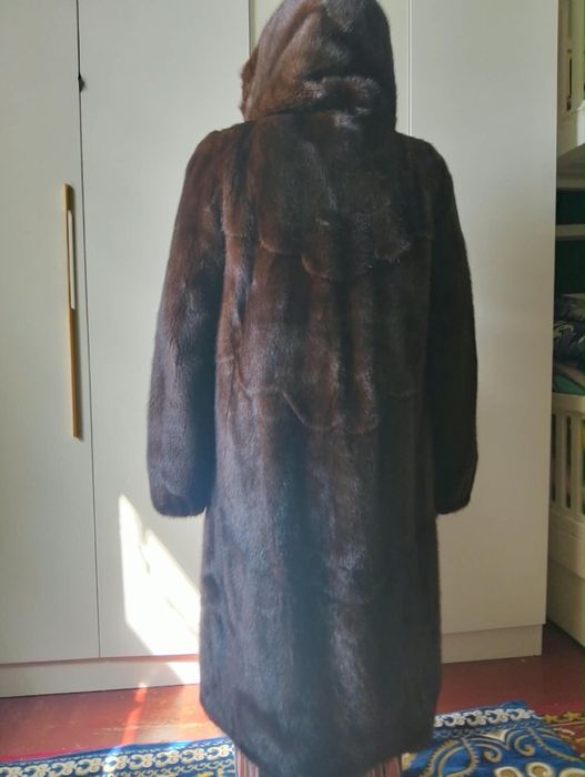 Норковая шуба в идеальном состоянии