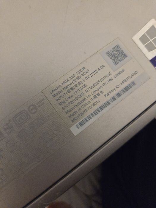 3 Minilaptopuri Lenovo Hp Asus