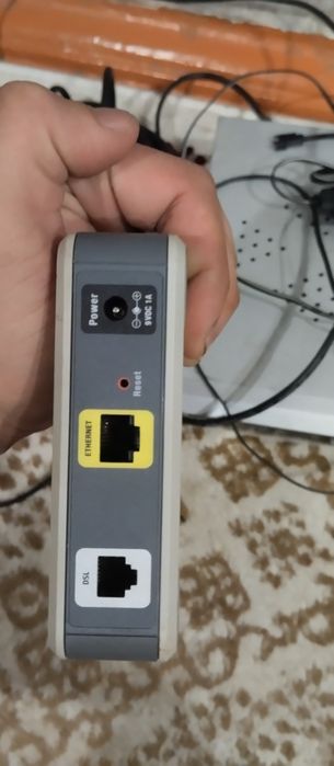 цифровой спутниковый ресивер (тюнер).