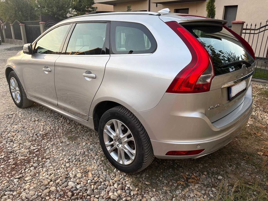 VOLVO XC60 2016 — imagine 3
