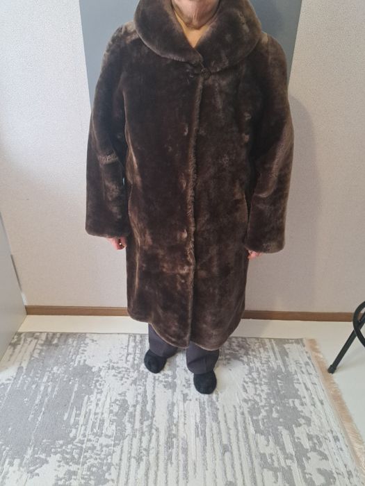 Продам  шуба цигейка.