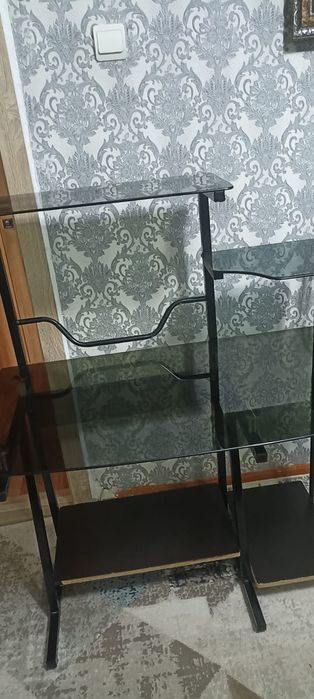 Продам компьютерный стол