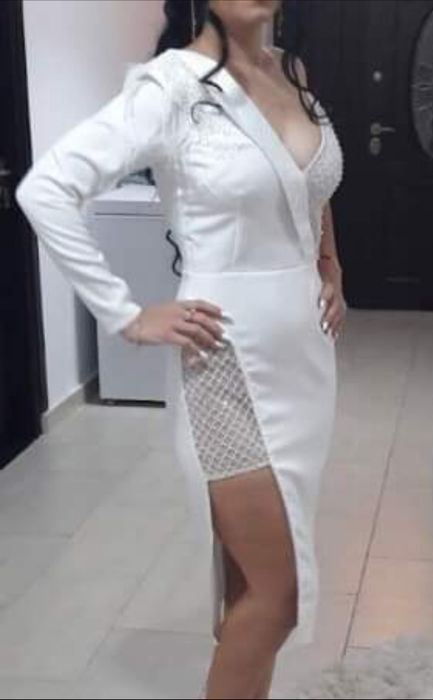 Rochie bby albă cu pene
