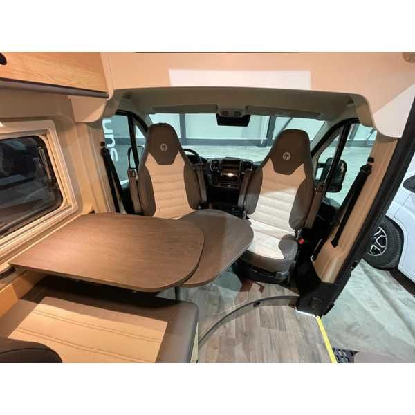 Autorulota Camper Van Sunlight Cliff 601 Adventure – Automata 5 locuri