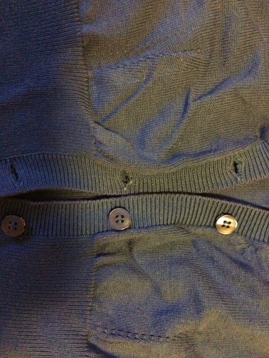 Тъмно синьо болеро на Mango;Тъмно сива рокля