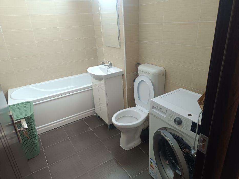 Garsoniera de închiriat subcetate Sânpetru